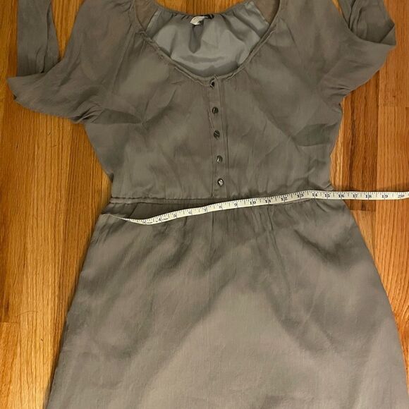 J Crew Women's 100% Silk Chiffon Grey  Long Sleeve Dress Size 6 - Picture 6 of 8